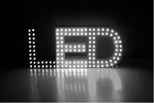 LED行業(yè)發(fā)展快速，2020年預(yù)計滲透率將達到70%??