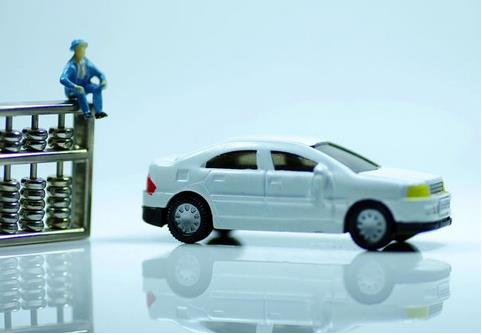 我國機動車數量的不斷增加，使得車險市場規模不斷擴大?