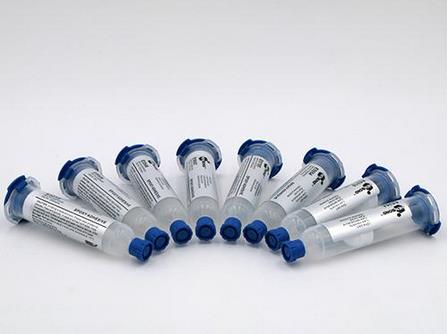 我國(guó)膠粘劑行業(yè)向著改性型、反應(yīng)型、多功能型、納米型等方向發(fā)展